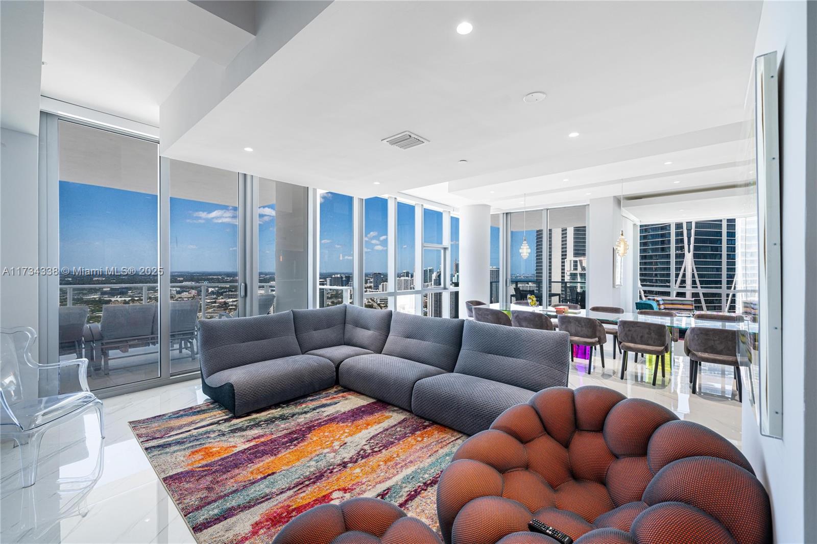 PARAMOUNT MIAMI WORLDCENT - Residential