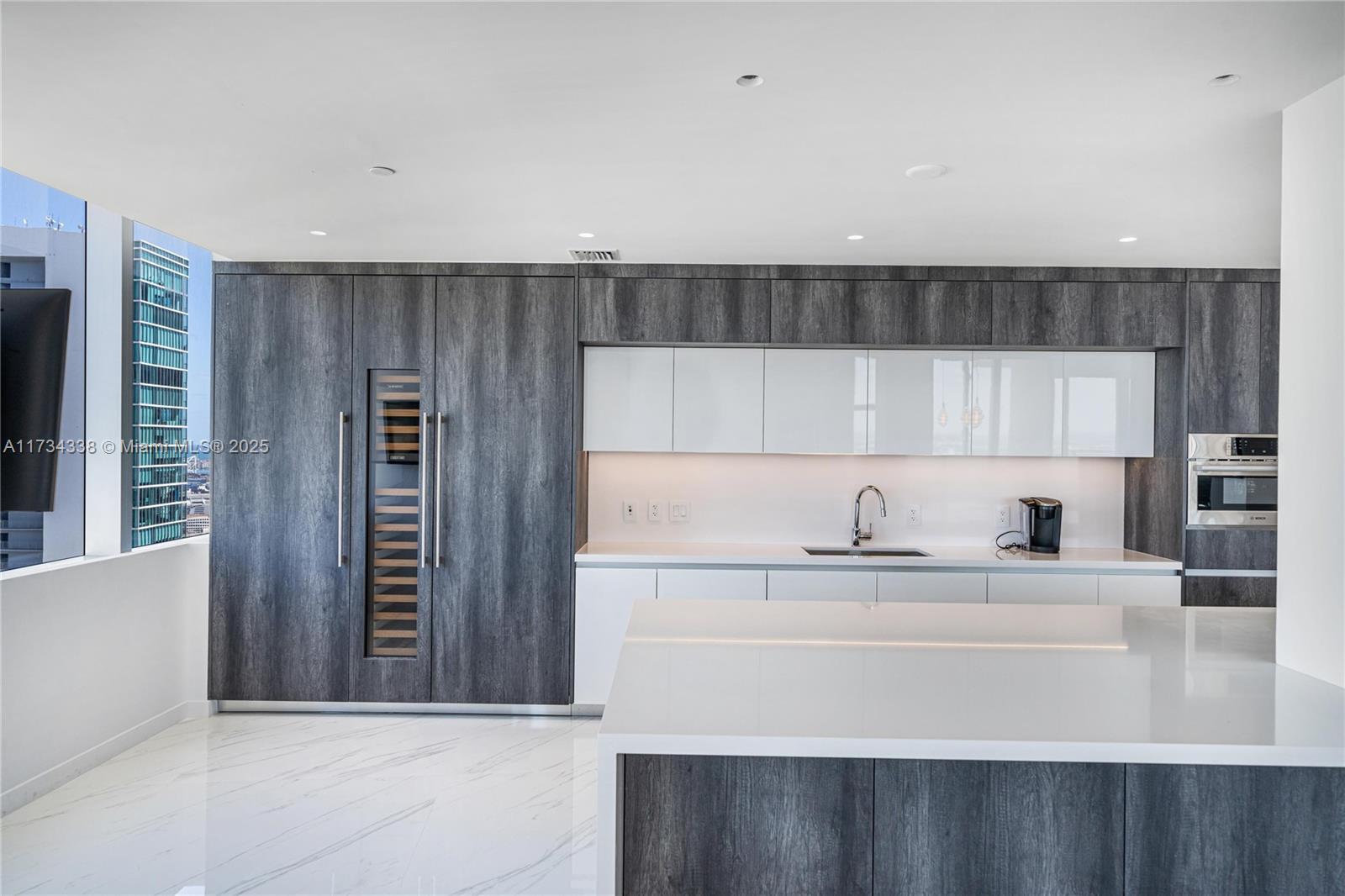 PARAMOUNT MIAMI WORLDCENT - Residential