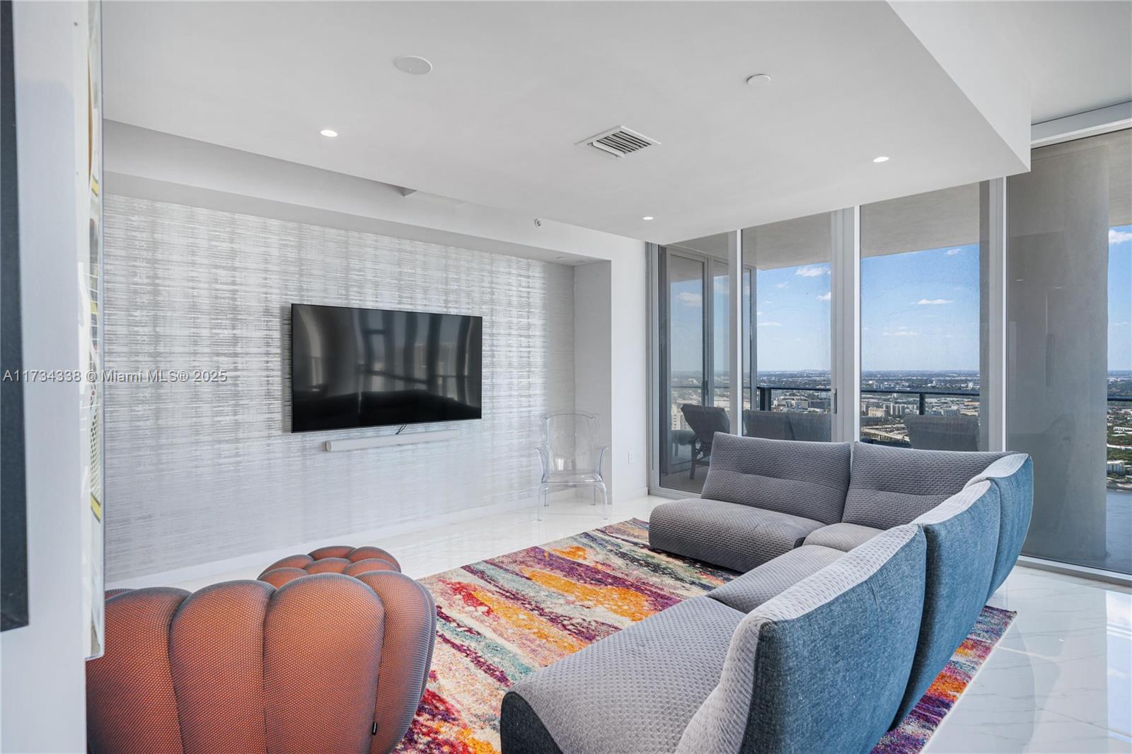 PARAMOUNT MIAMI WORLDCENT - Residential