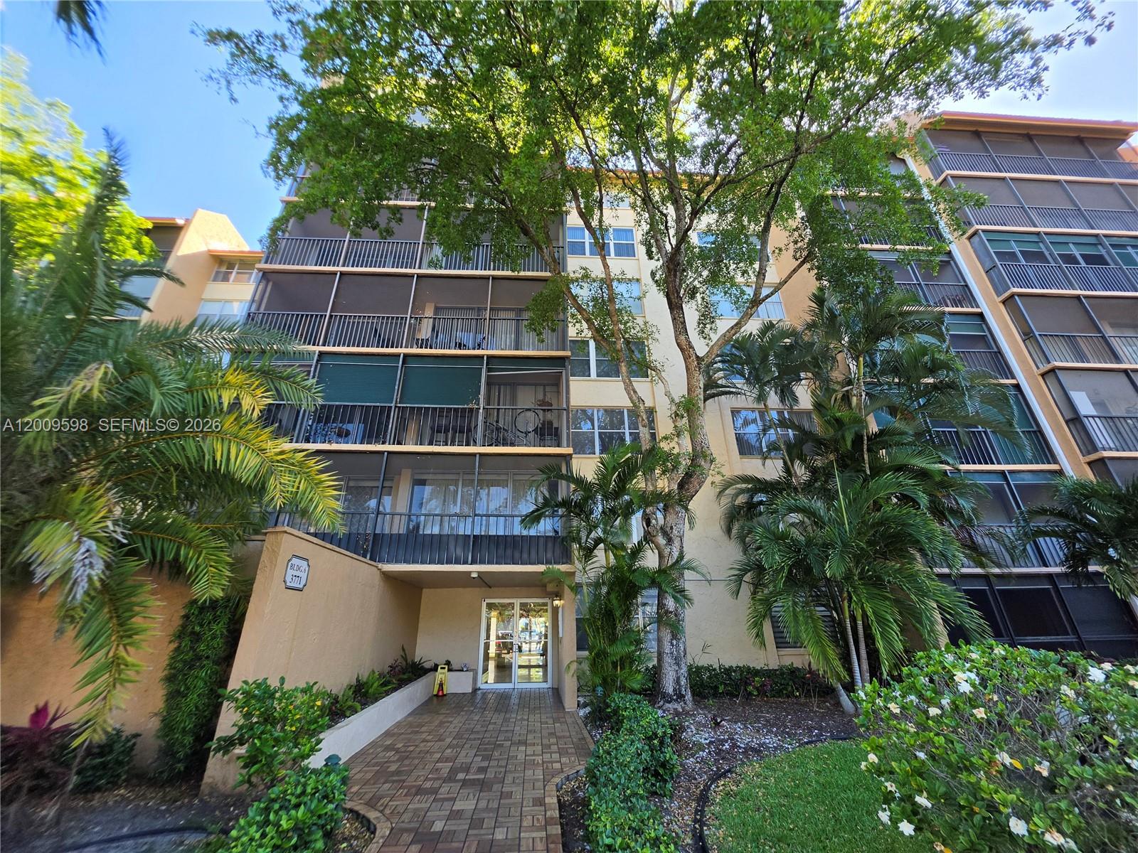 CONDOMINIUM 6 OF ENVIRON - Residential