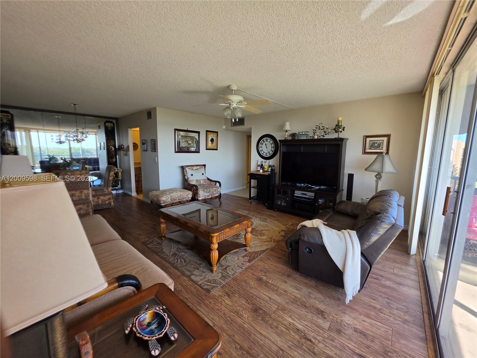 CONDOMINIUM 6 OF ENVIRON - Residential
