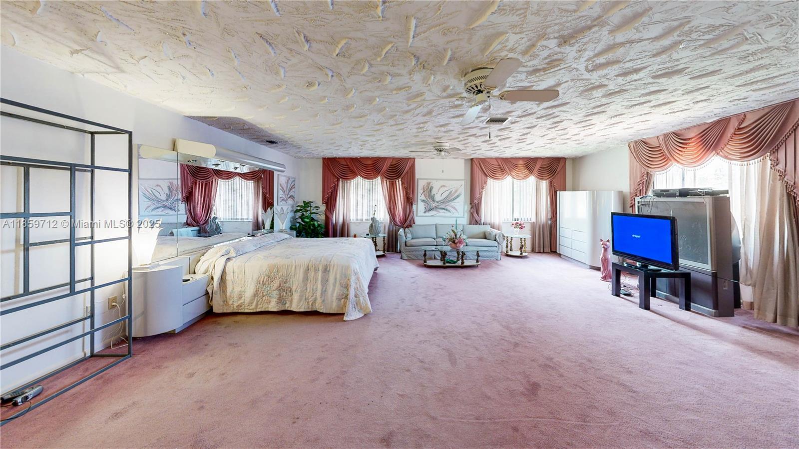 GOLF PARK SEC 1 - Residential