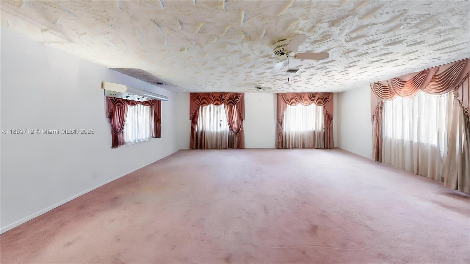 GOLF PARK SEC 1 - Residential