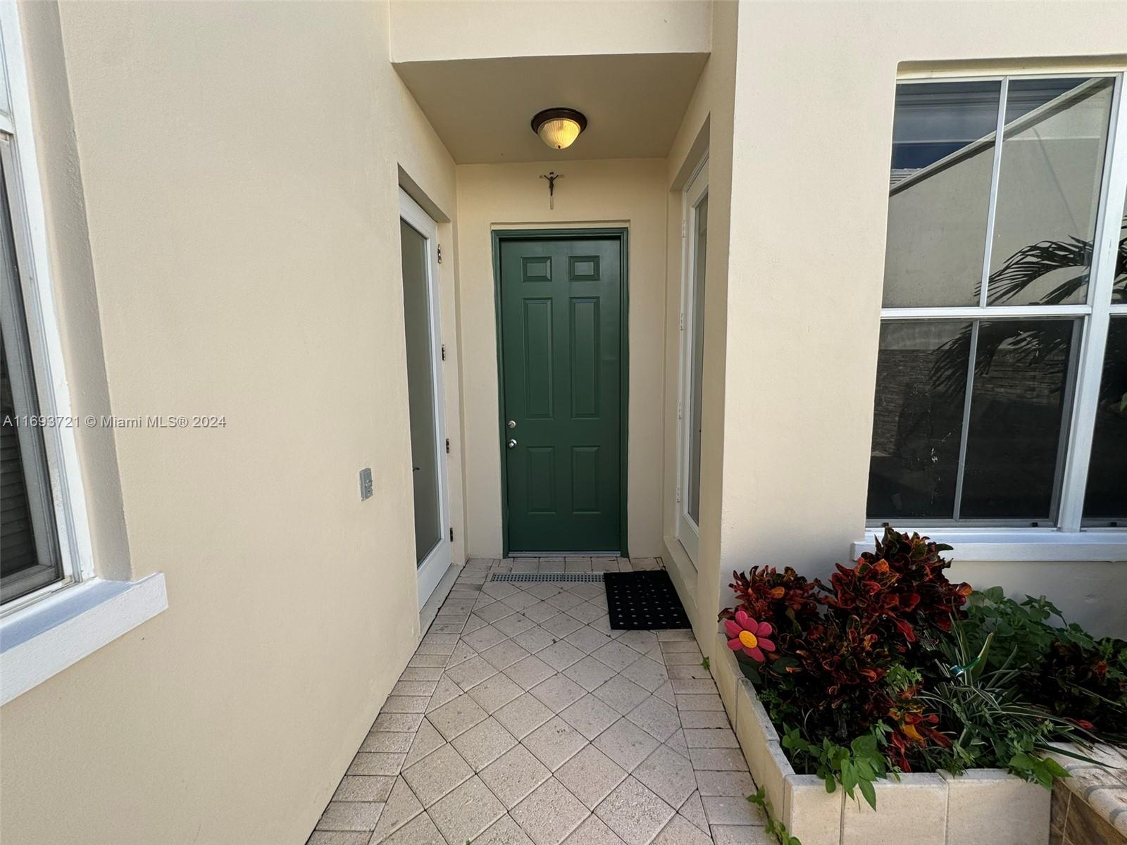 17330 Bermuda Village Dr