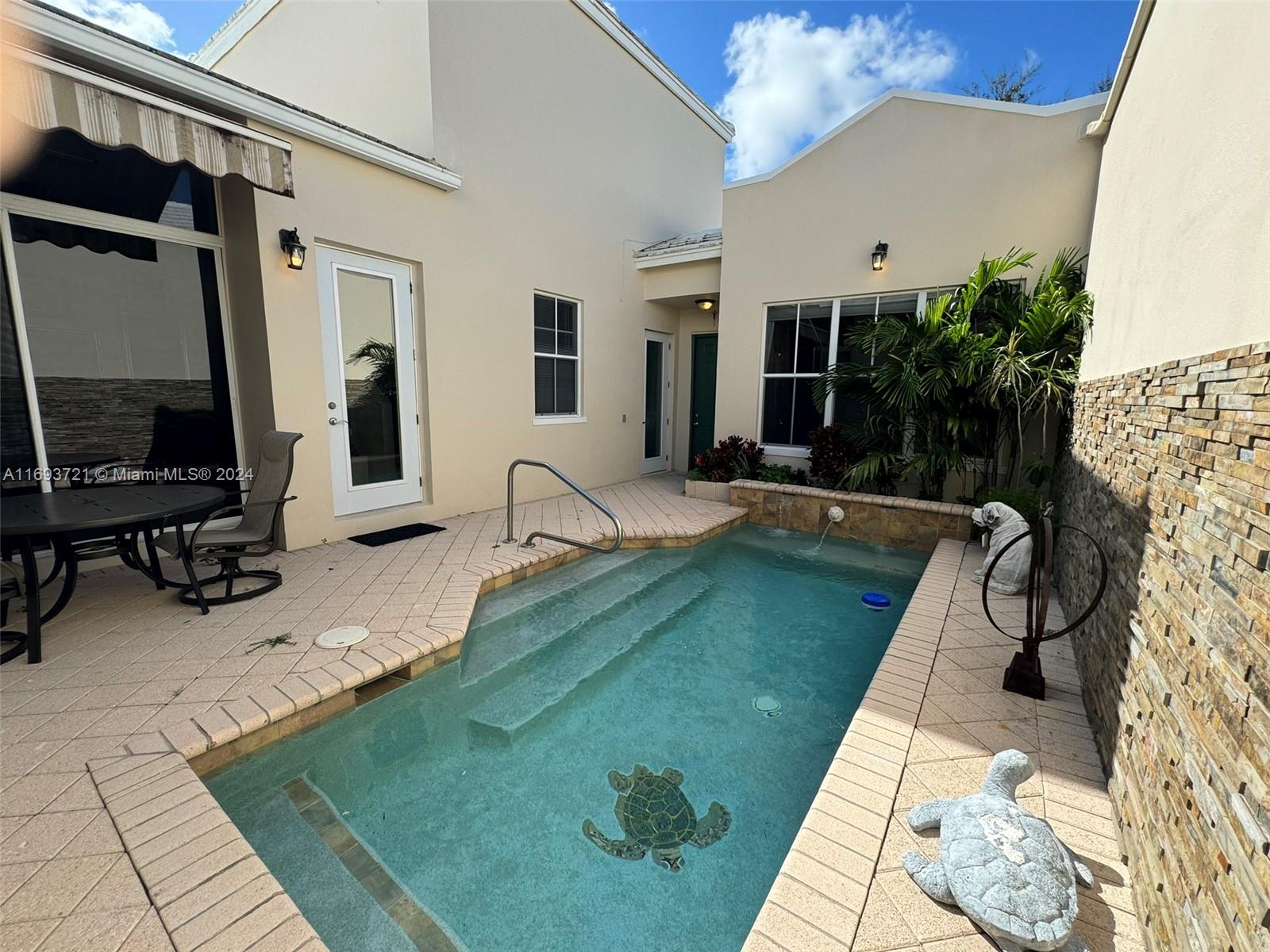 17330 Bermuda Village Dr