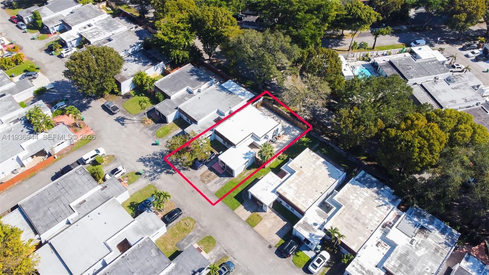 COUNTRY CLUB OF MIAMI FAI - Residential