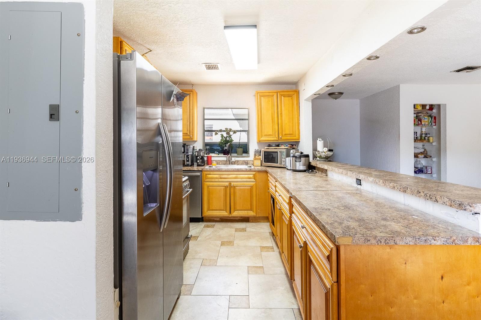 COUNTRY CLUB OF MIAMI FAI - Residential