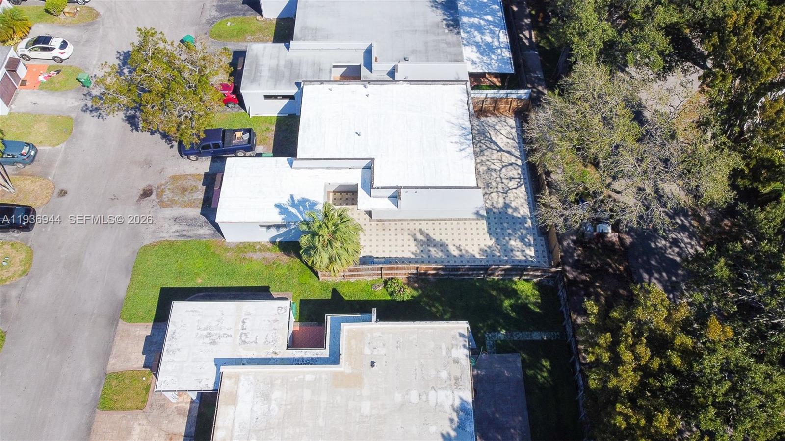 COUNTRY CLUB OF MIAMI FAI - Residential