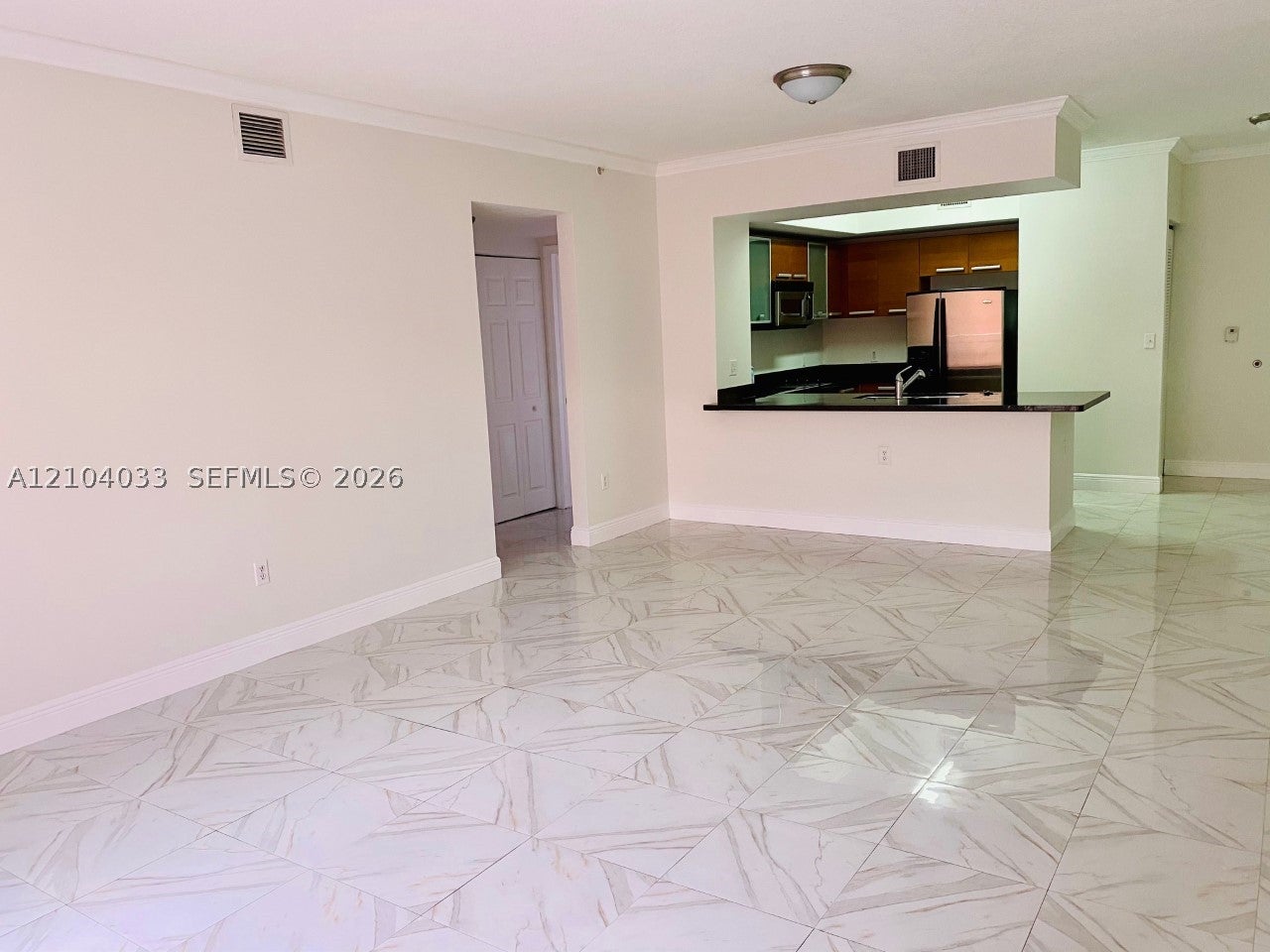 2030 S Douglas Rd 501