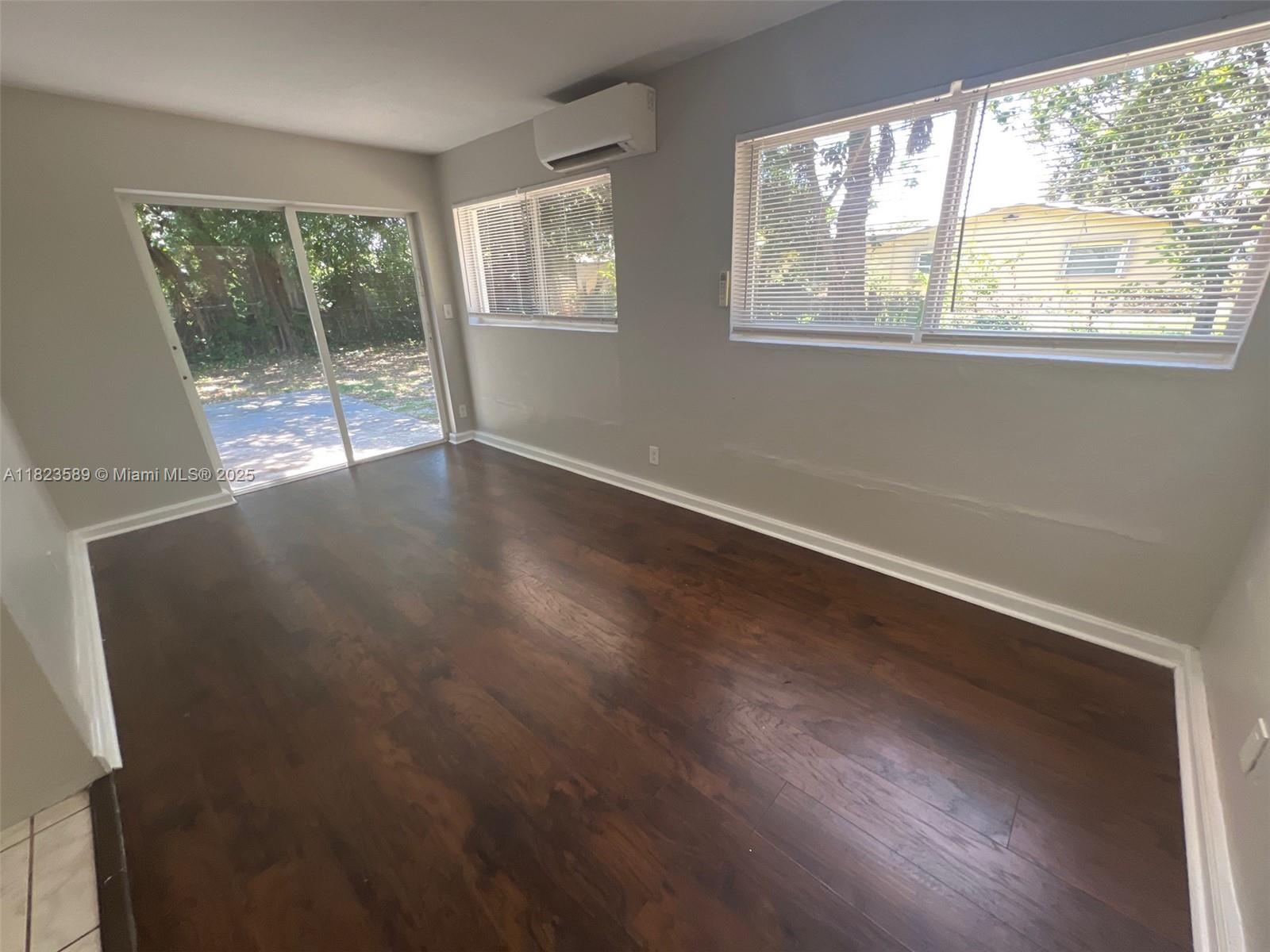 ACADEMY AWARD SEC 4 - Residential