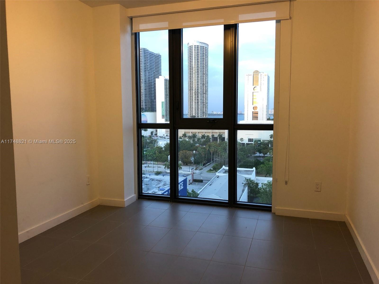 CANVAS CONDO - Residential Lease