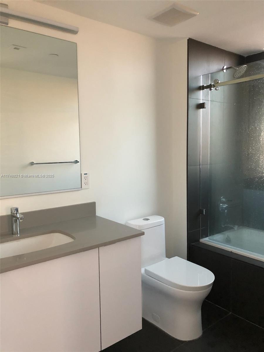 CANVAS CONDO - Residential Lease