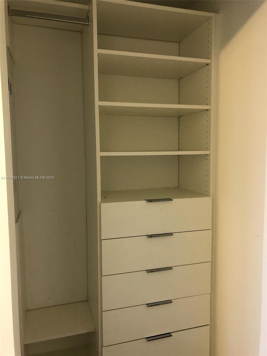 CANVAS CONDO - Residential Lease