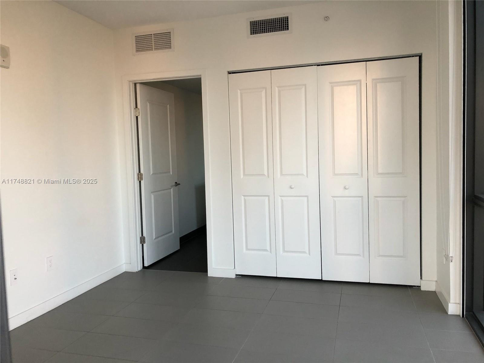 CANVAS CONDO - Residential Lease