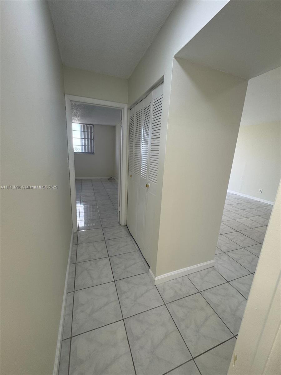THREE HORIZONS SOUTH COND - Residential Lease