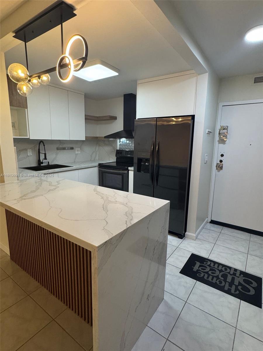 Rental Property at 1465 Ne 123rd St 715, North Miami, Miami-Dade County, Florida - Bedrooms: 1 
Bathrooms: 1  - $1,900 MO.