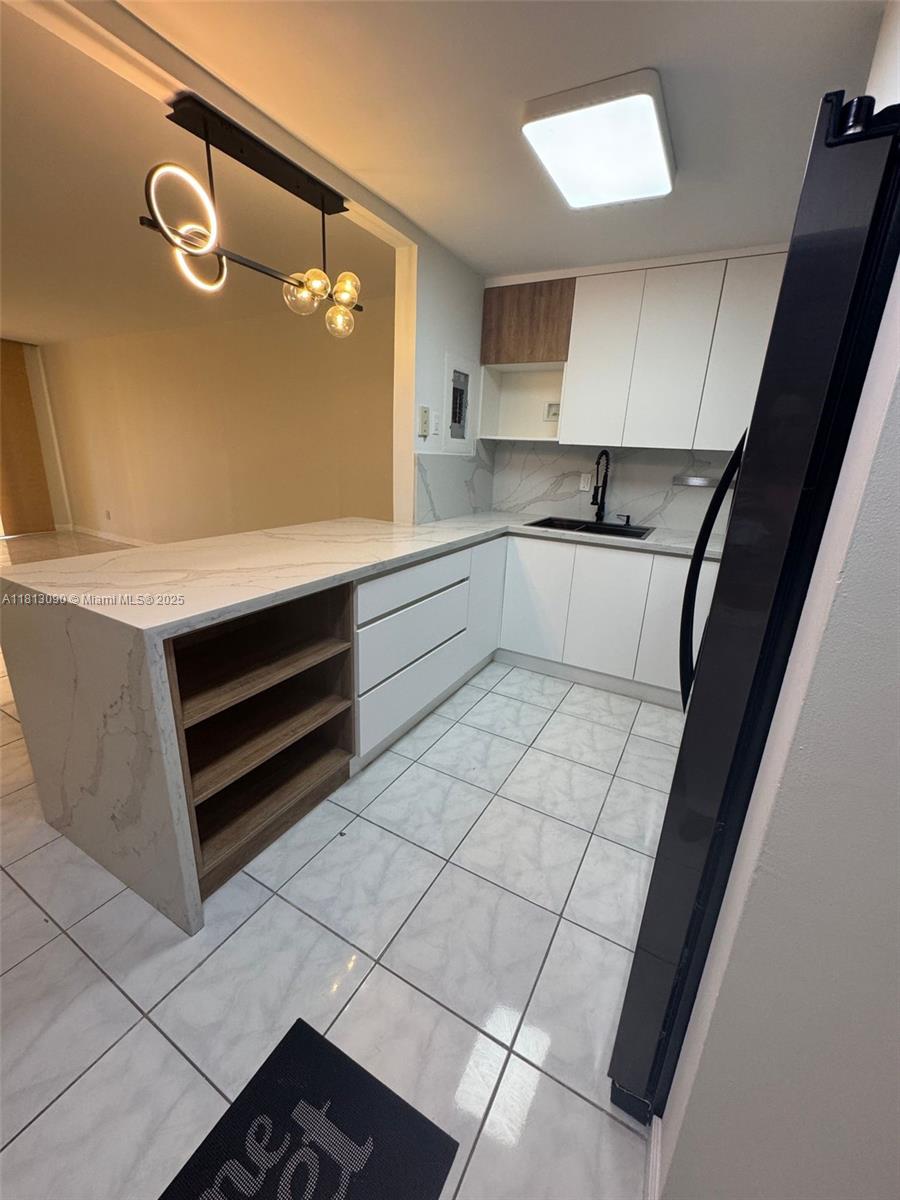 THREE HORIZONS SOUTH COND - Residential Lease