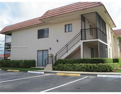 Photo of 342 Lakeview Dr #105, Weston, FL 33326 (MLS # A11785422) Photo of 342 Lakeview Dr #105, Weston, FL 33326 (MLS # A11785422)