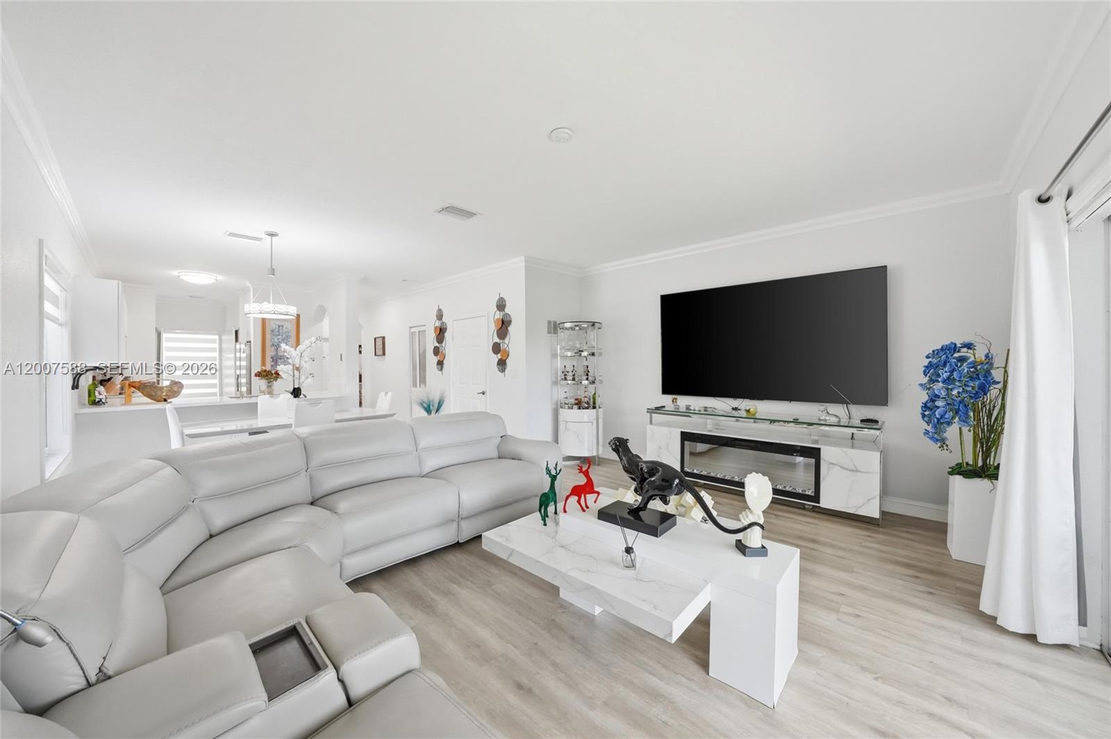 LAS TERRAZAS AT VIZCAYA C - Residential