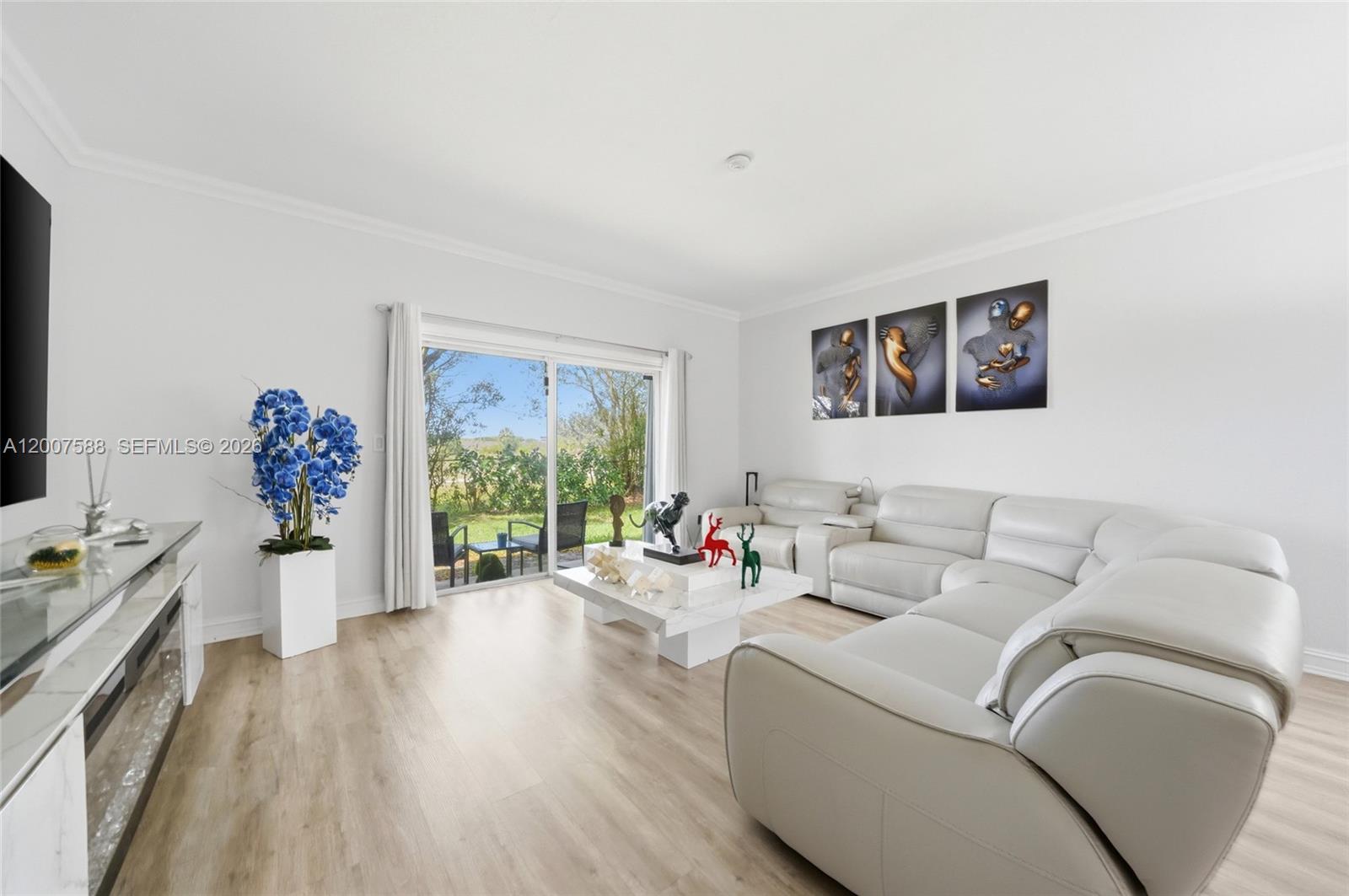 LAS TERRAZAS AT VIZCAYA C - Residential