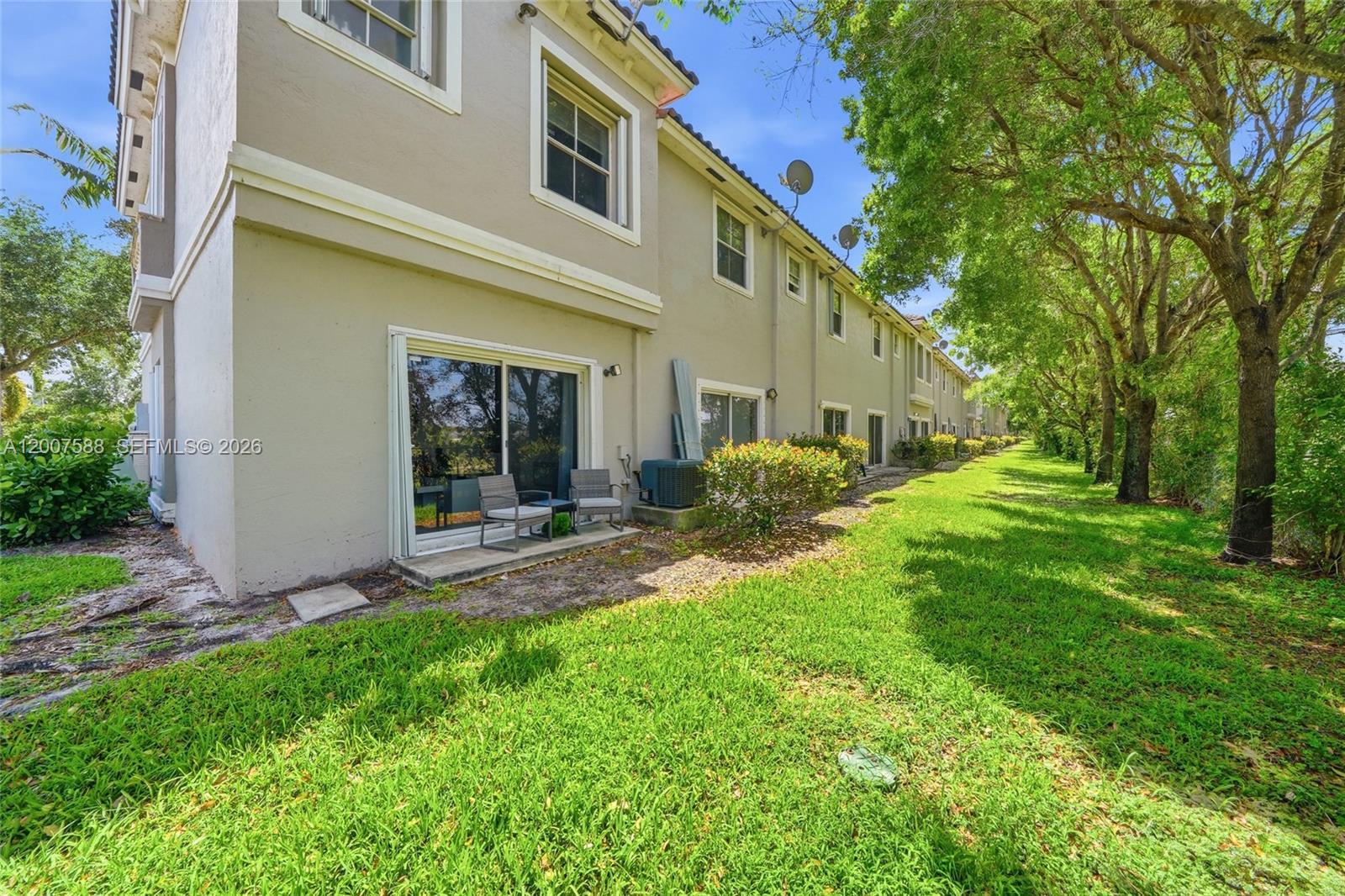 LAS TERRAZAS AT VIZCAYA C - Residential