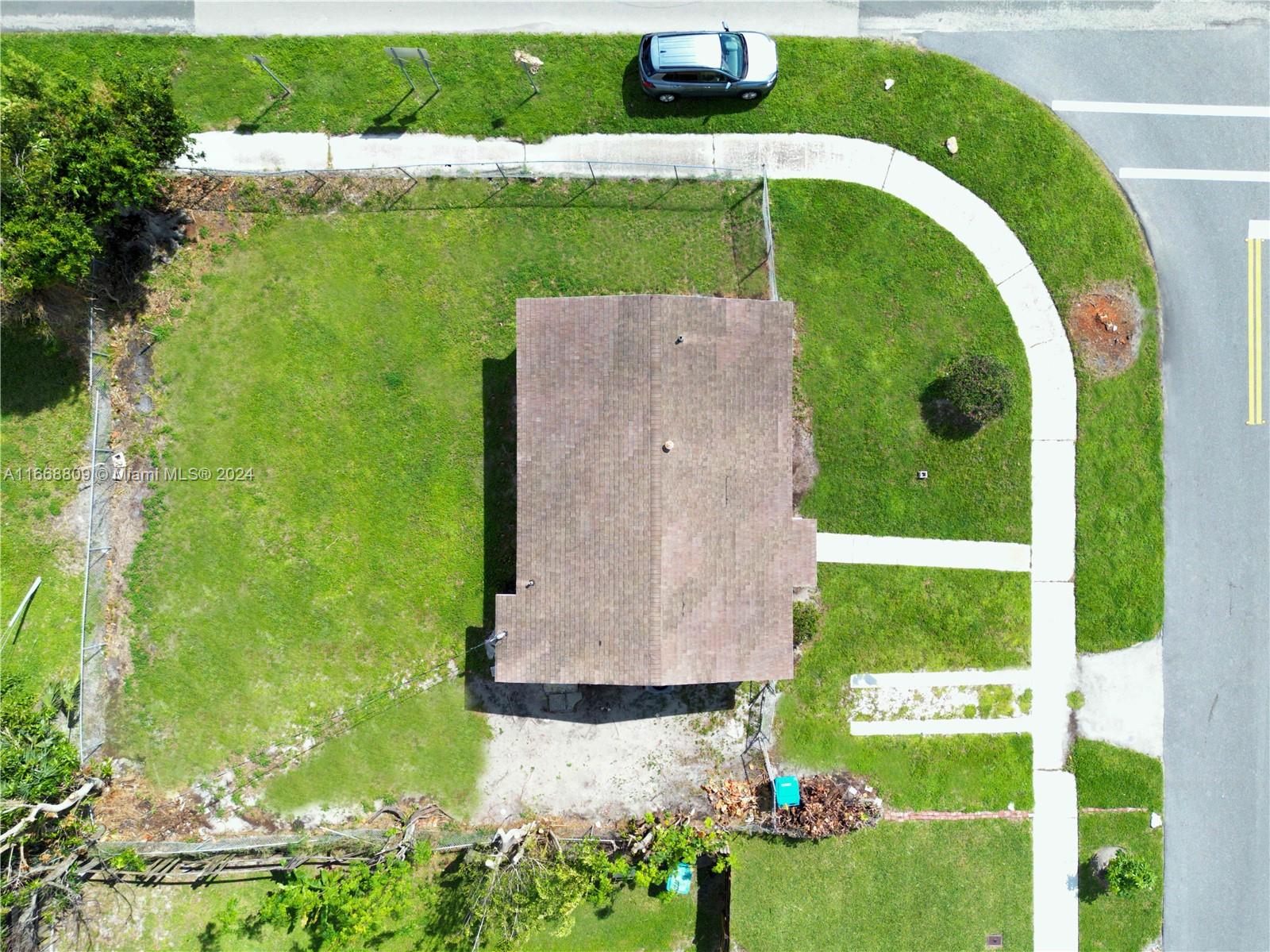 POINCIANA HEIGHTS - Residential