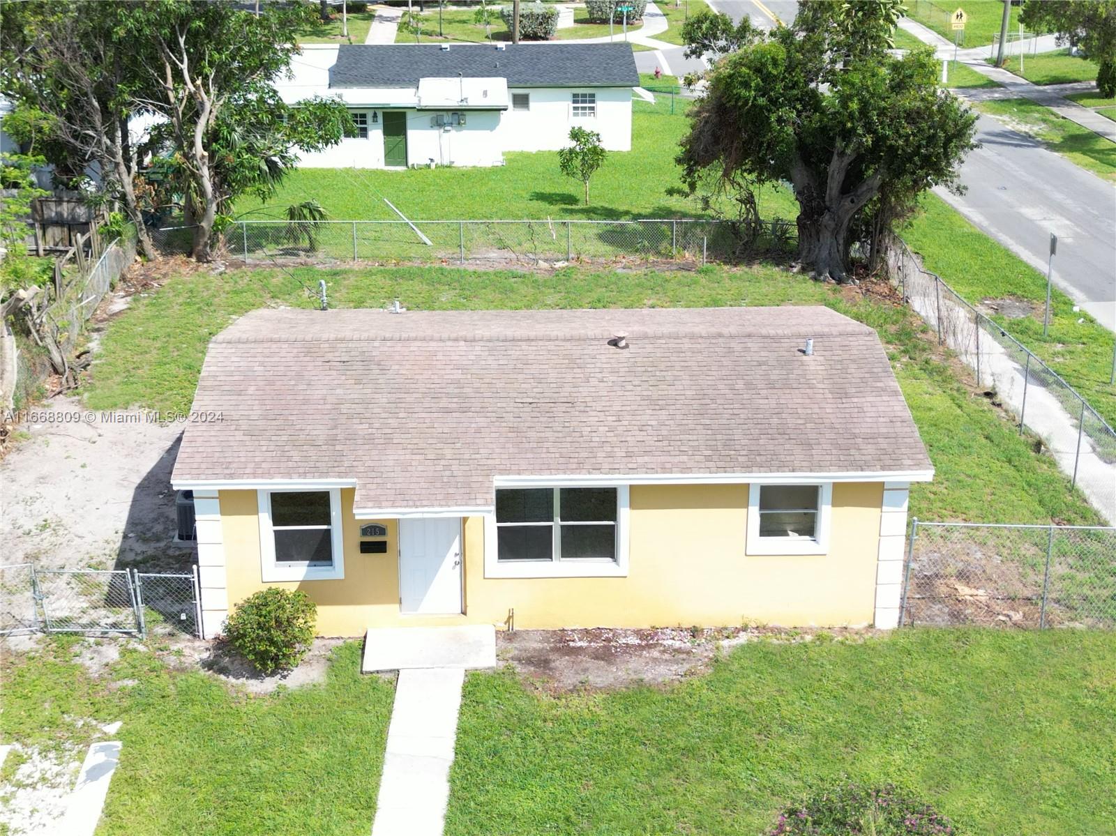 POINCIANA HEIGHTS - Residential