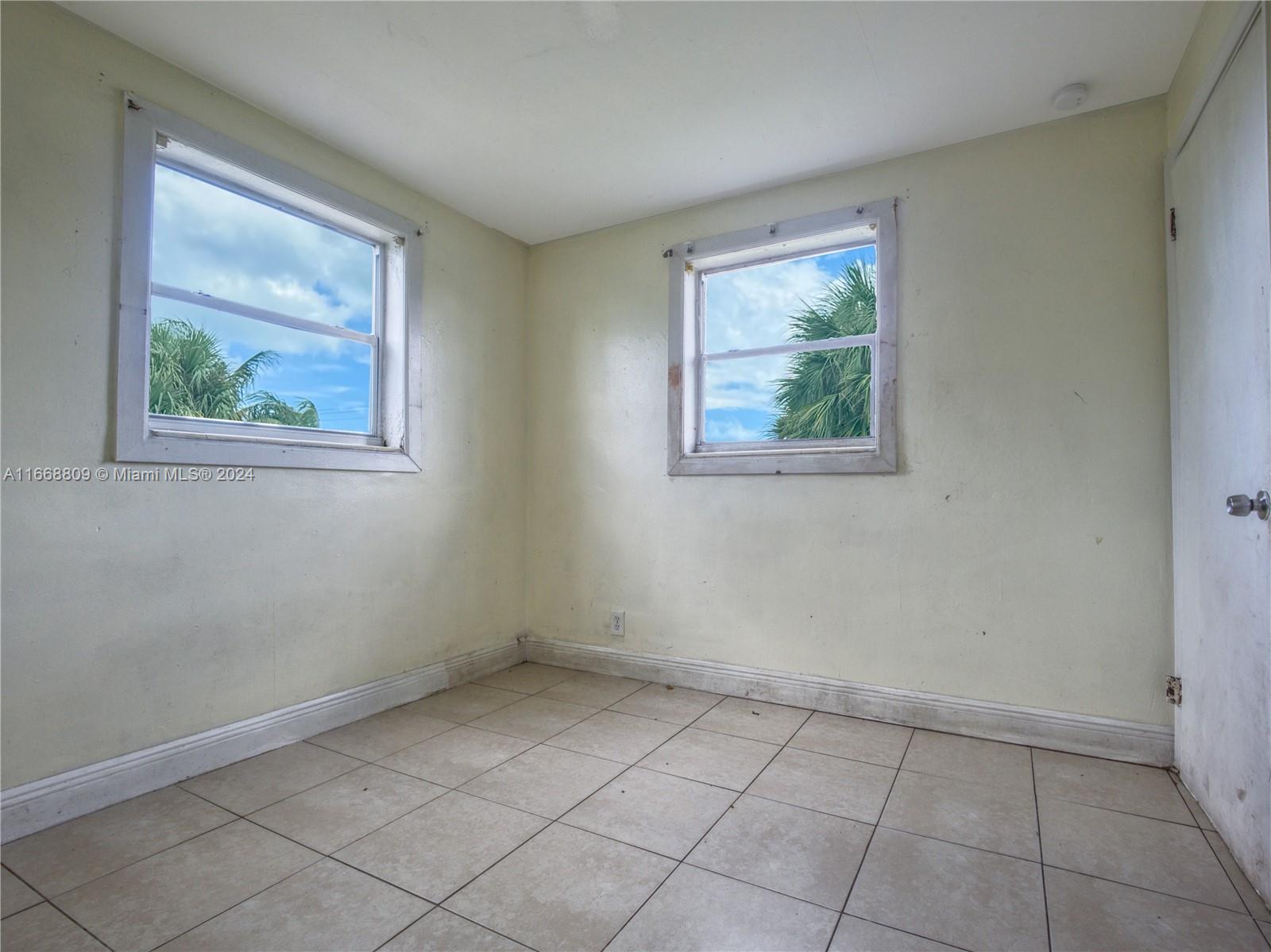 POINCIANA HEIGHTS - Residential