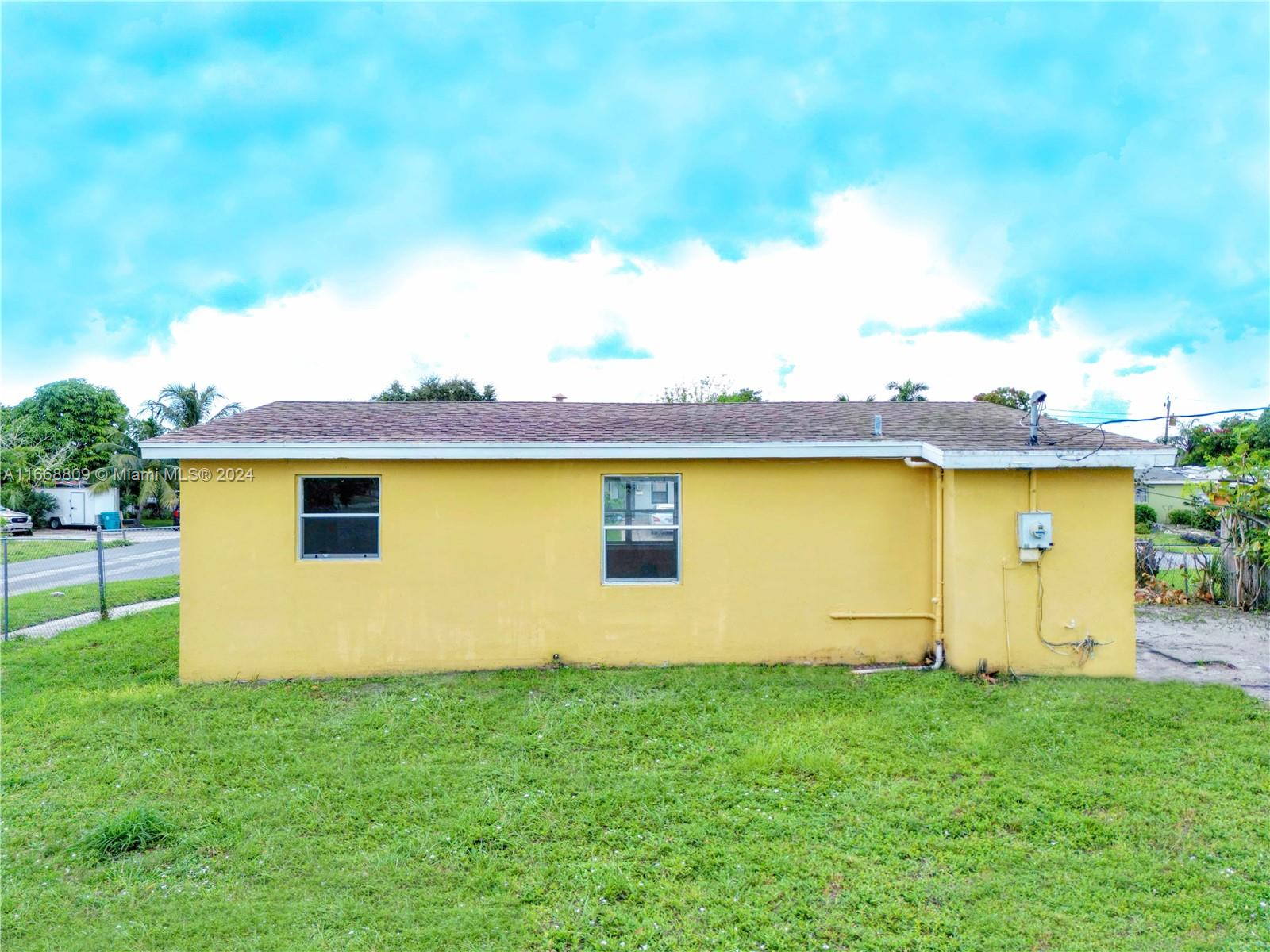 POINCIANA HEIGHTS - Residential