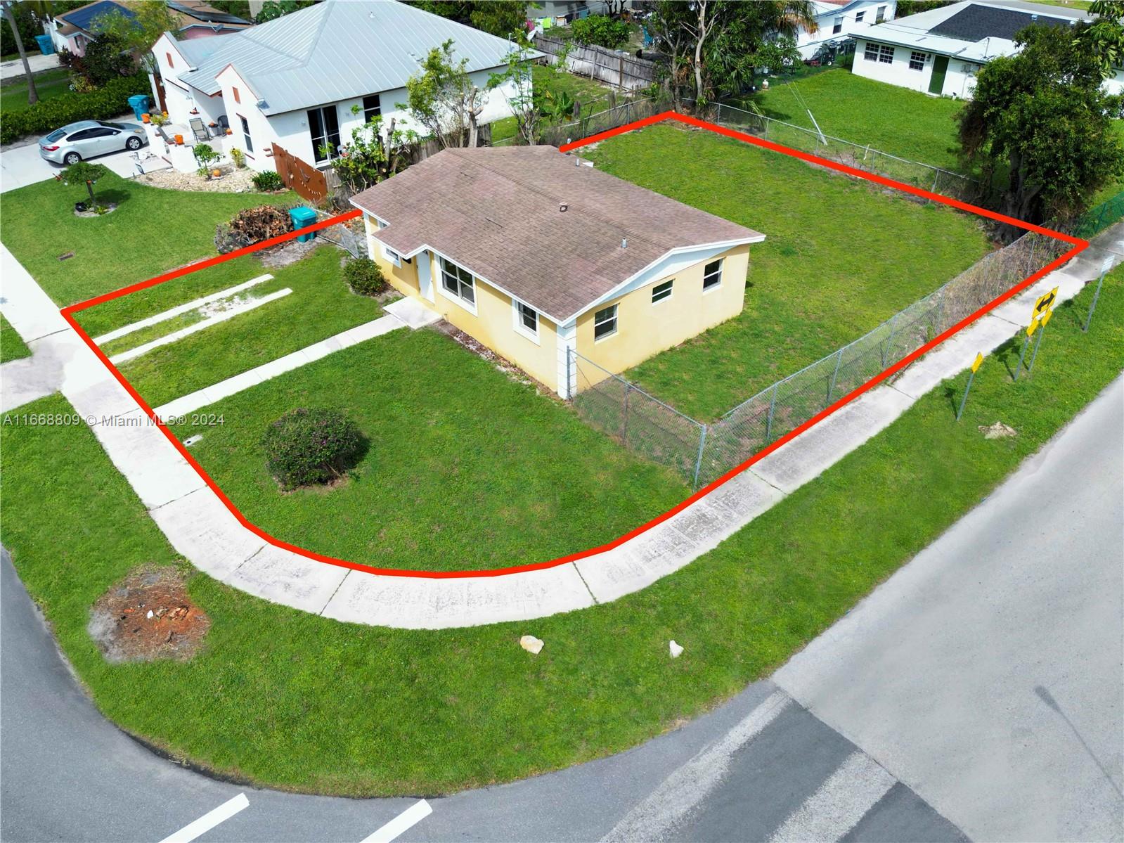 POINCIANA HEIGHTS - Residential