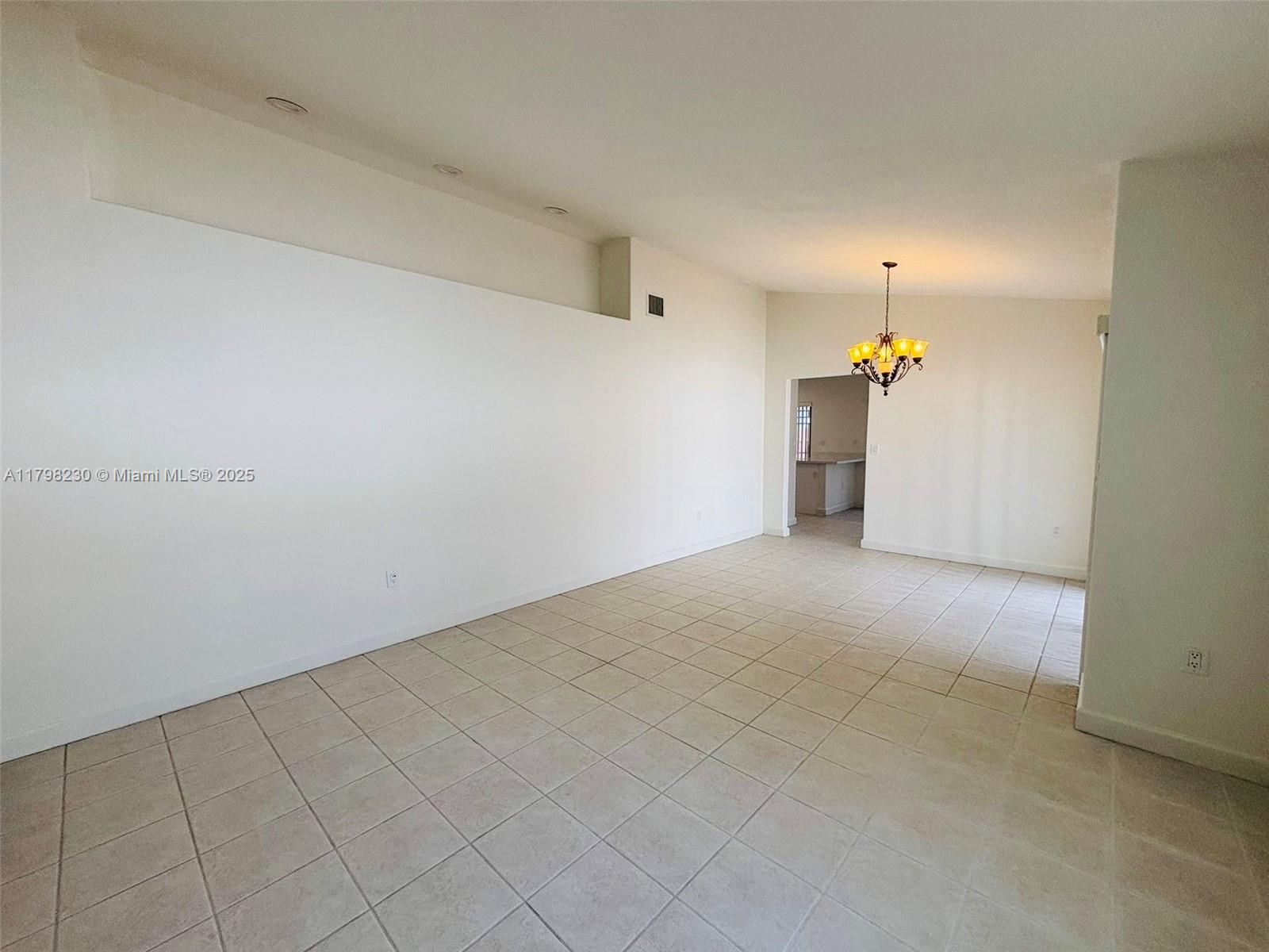 13003 NW 8th Ter