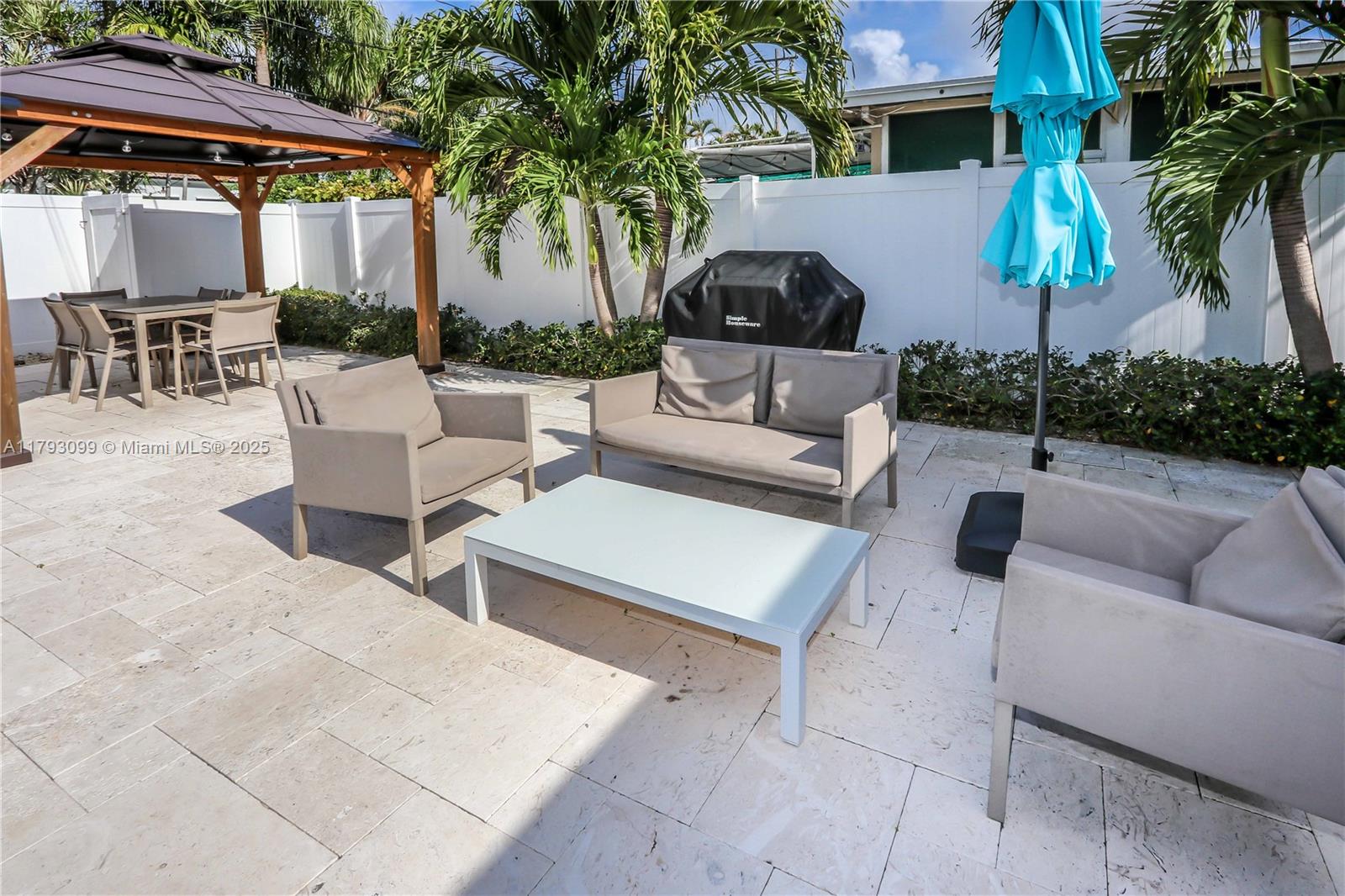 HOLLYWOOD 1-21 B LOT 7 BLK - Residential