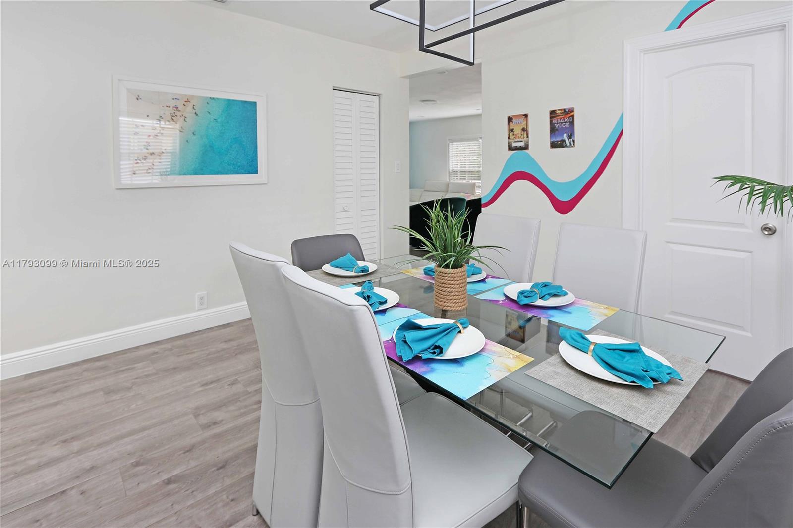 HOLLYWOOD 1-21 B LOT 7 BLK - Residential