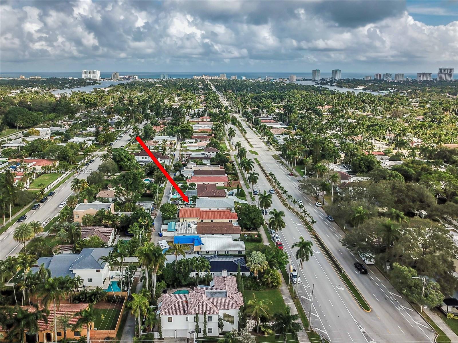 HOLLYWOOD 1-21 B LOT 7 BLK - Residential