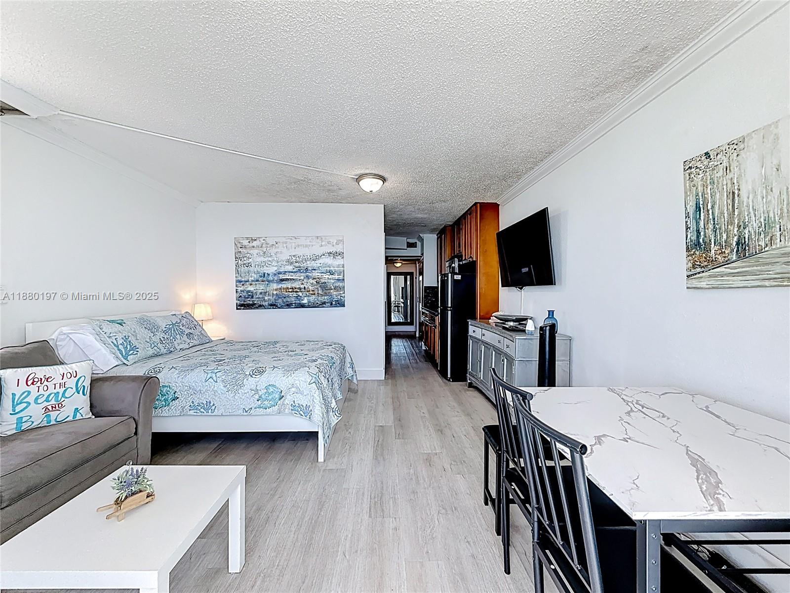 THE AVENTURA BEACH CLUB C - Residential