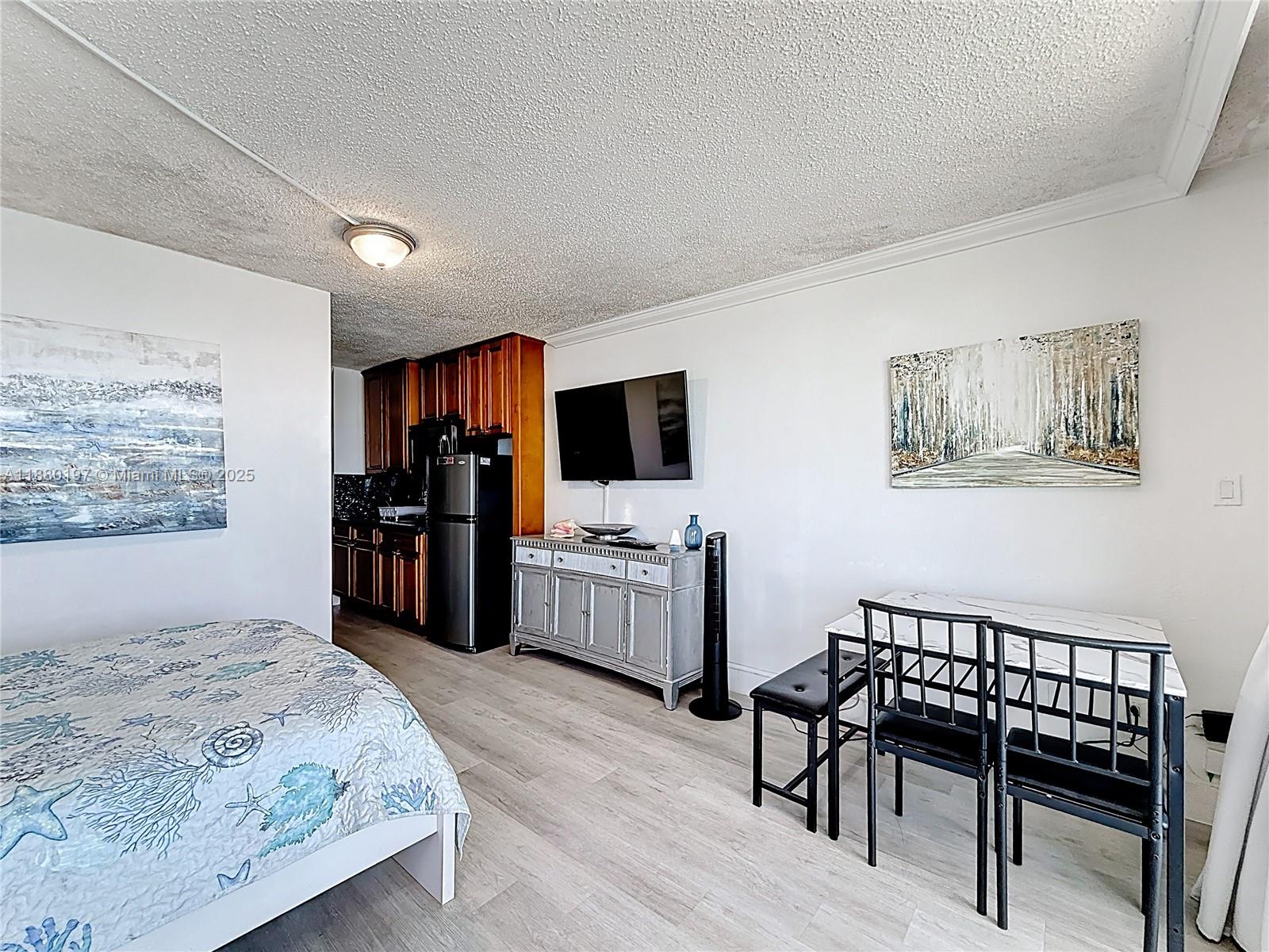 THE AVENTURA BEACH CLUB C - Residential