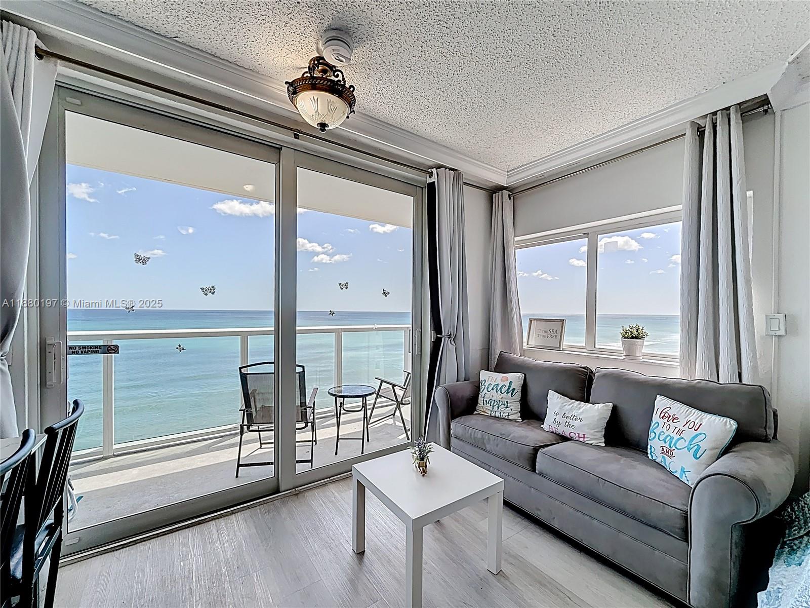 THE AVENTURA BEACH CLUB C - Residential