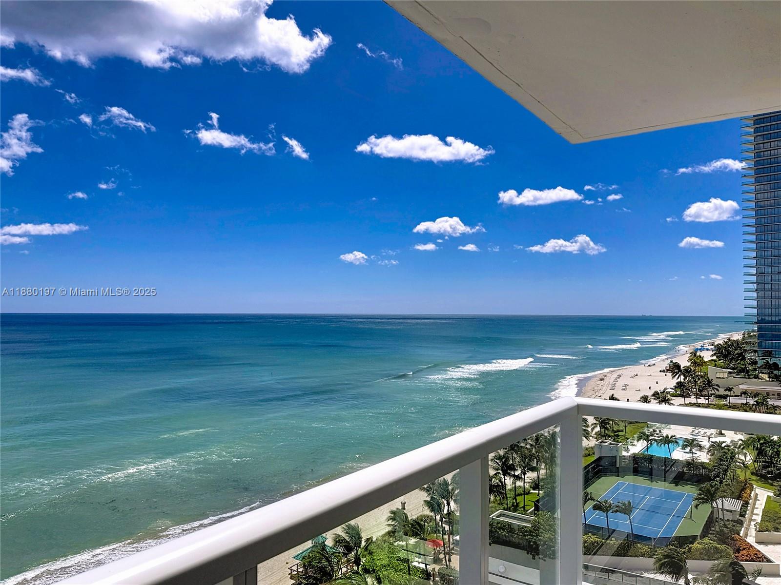 THE AVENTURA BEACH CLUB C - Residential