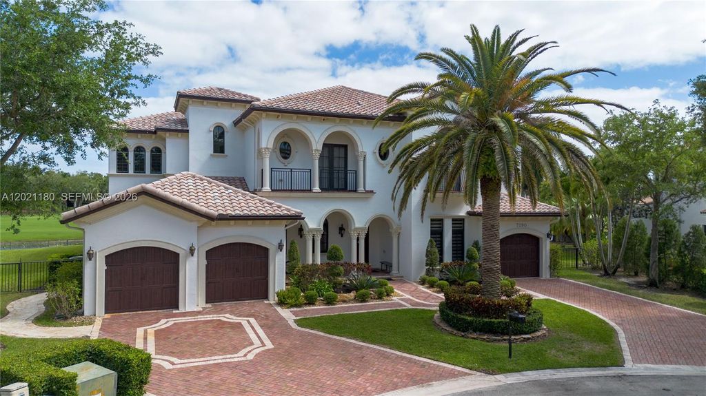 Photo of 7290 Lemon Grass Dr, Parkland, FL 33076 (MLS # A12021180)