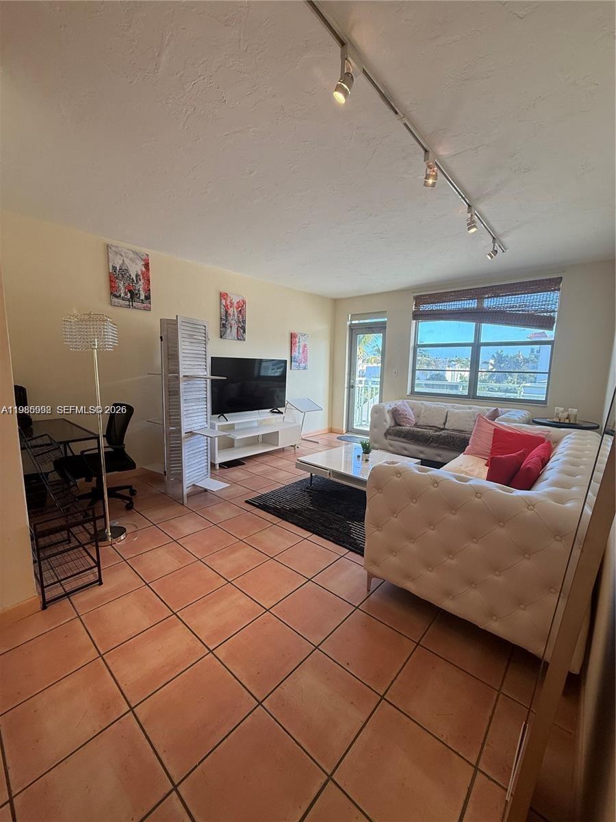 1480 INC CONDO - Residential Lease