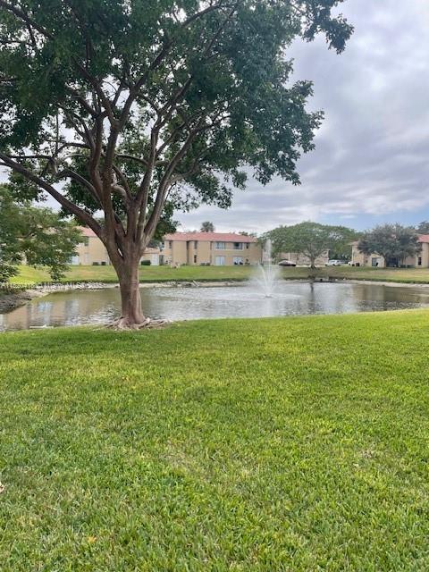 LAKEWOOD VILLAGE - Residential