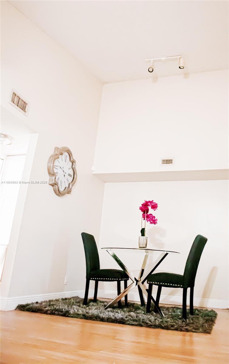 SUN VISTA GARDENS CONDO - Residential