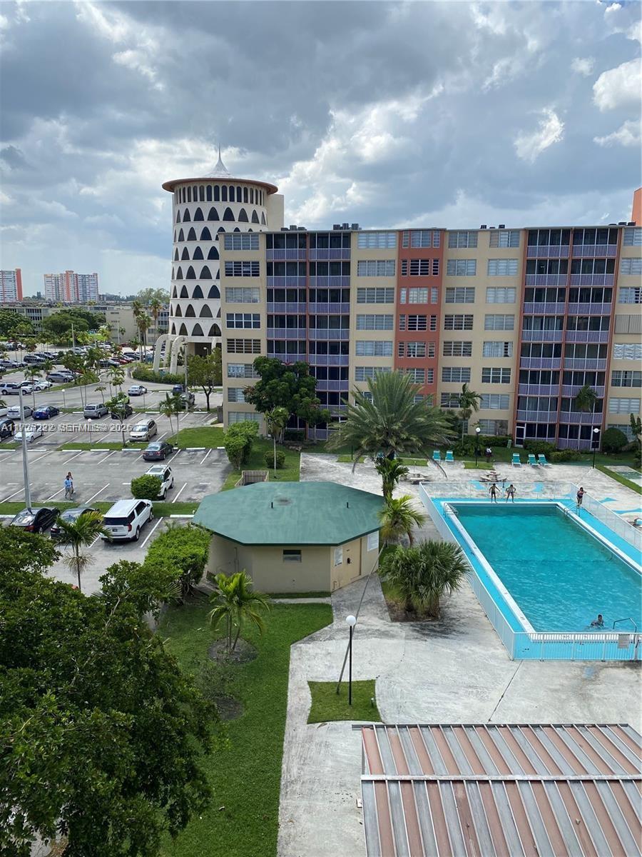 JADE WINDS GROUP - - Residential