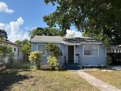 1229 NE 3rd Ave Fort Lauderdale FL 33304