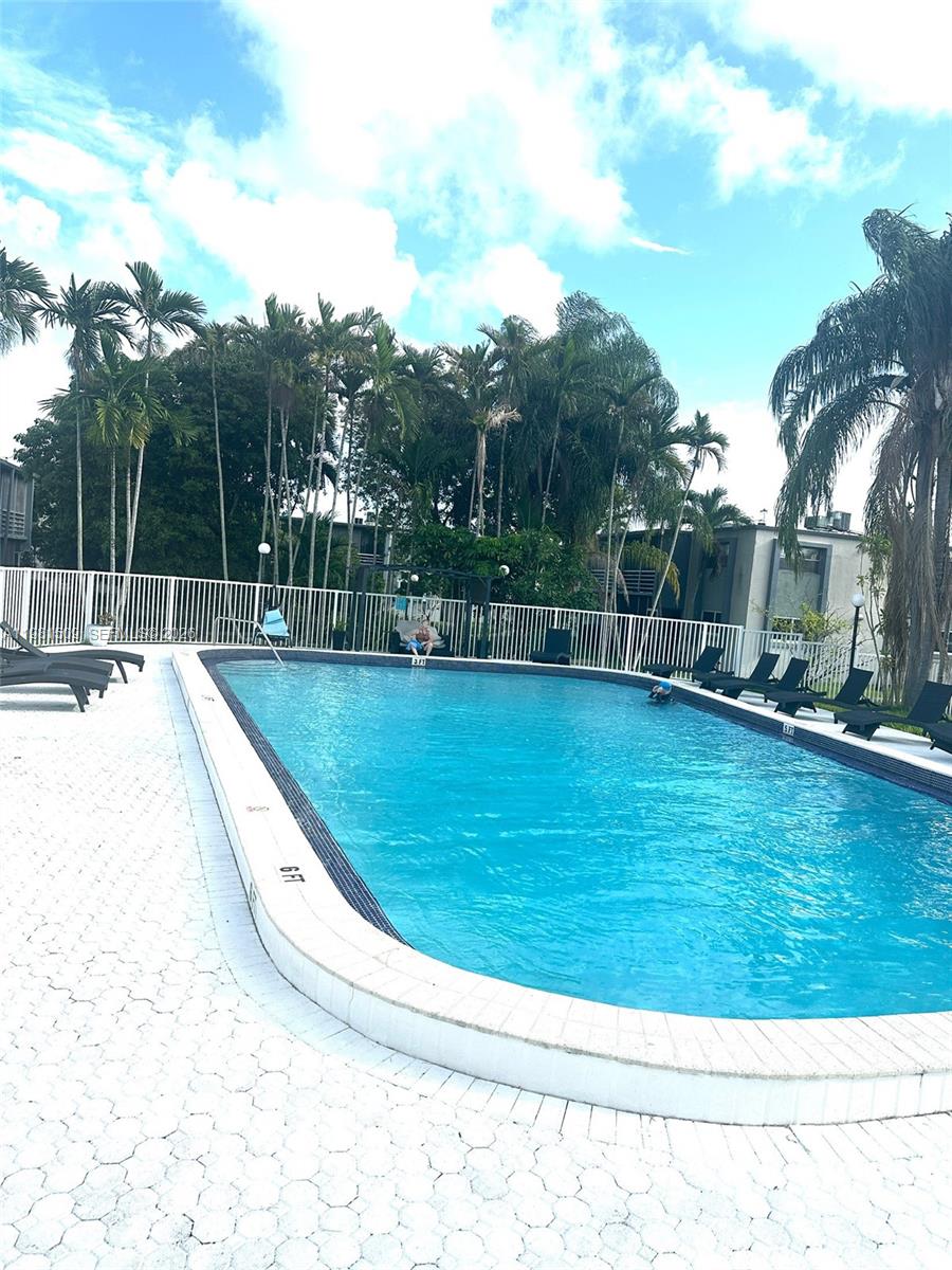 GALLOWAY GARDENS CONDO - Residential