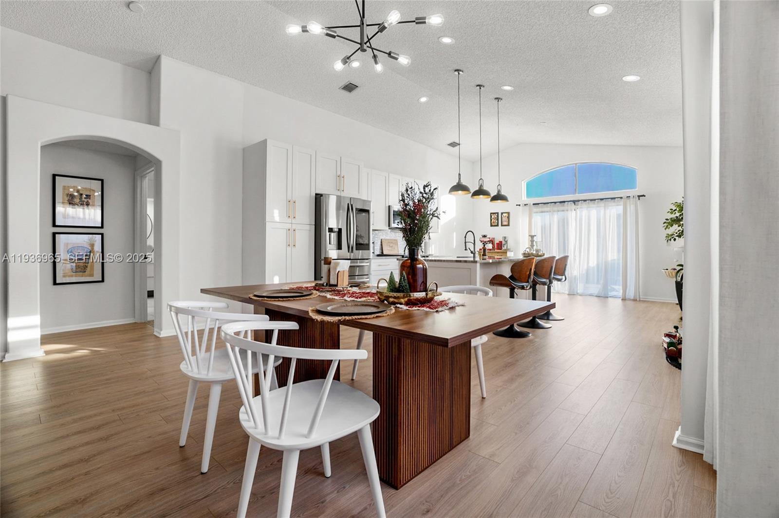 BALMORAL COUNTRY CLUB LAC - Residential