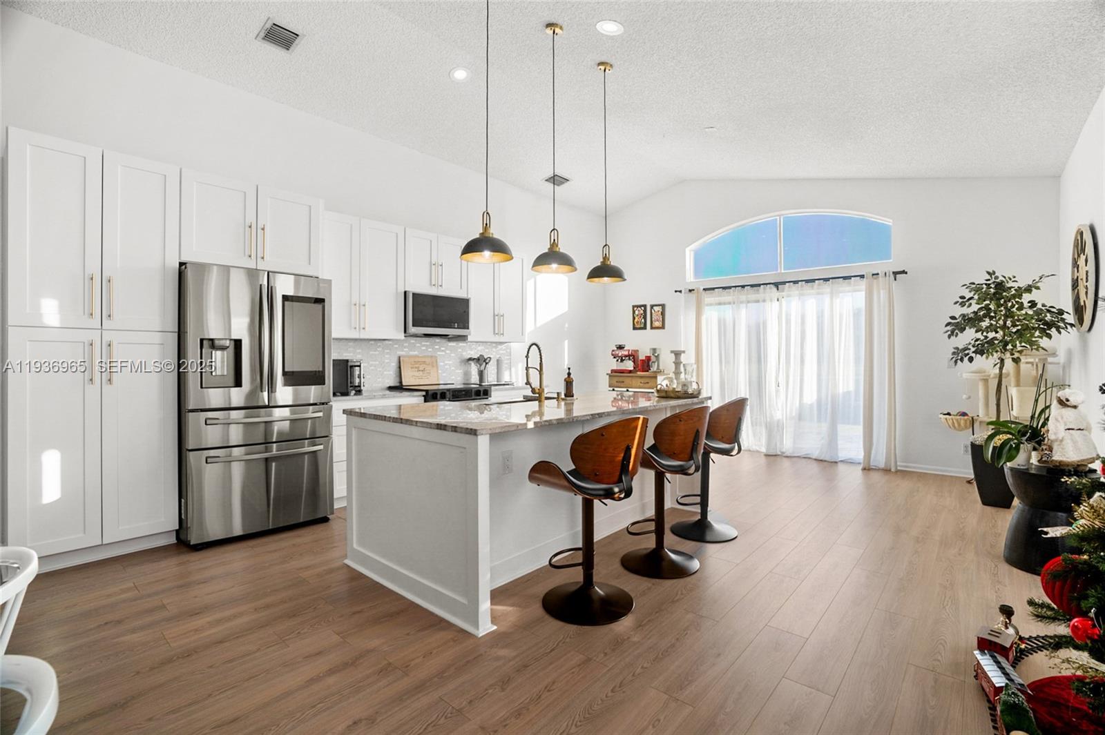 BALMORAL COUNTRY CLUB LAC - Residential