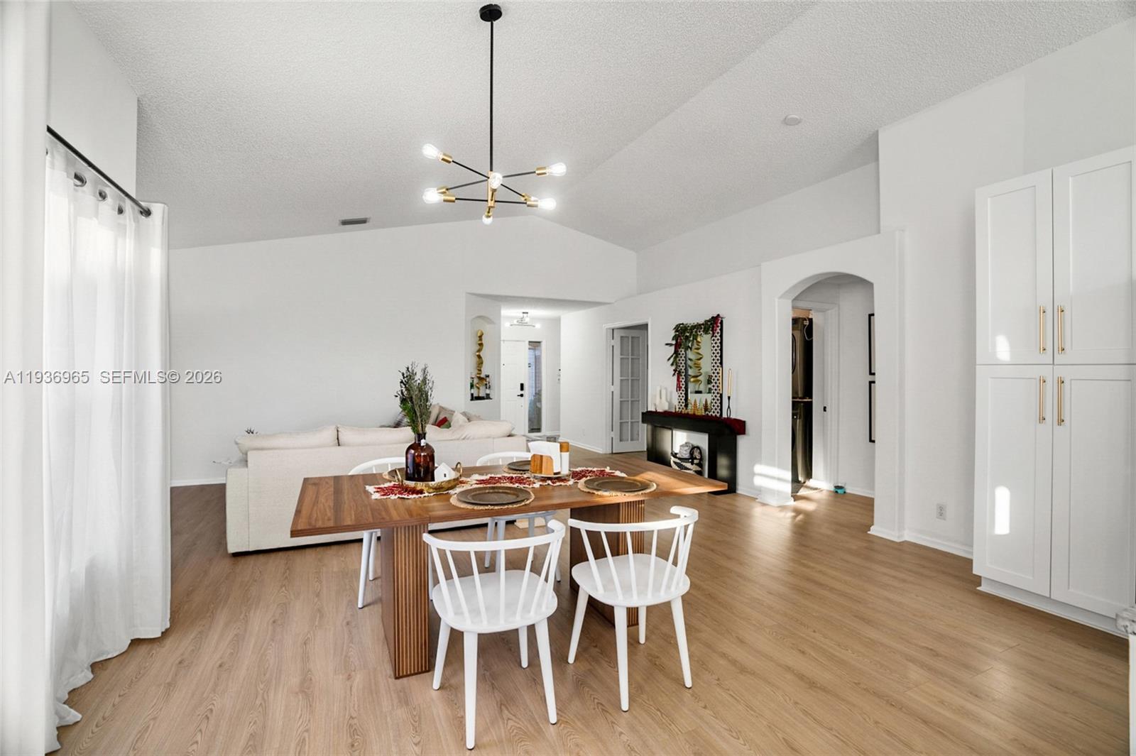 BALMORAL COUNTRY CLUB LAC - Residential