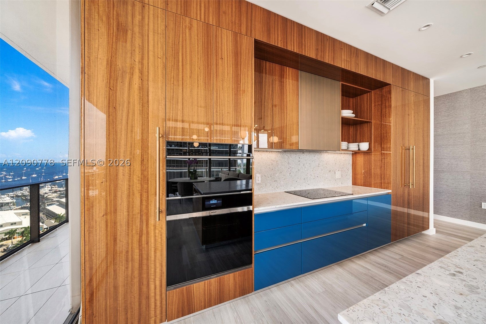 2655 S Bayshore Dr 1412