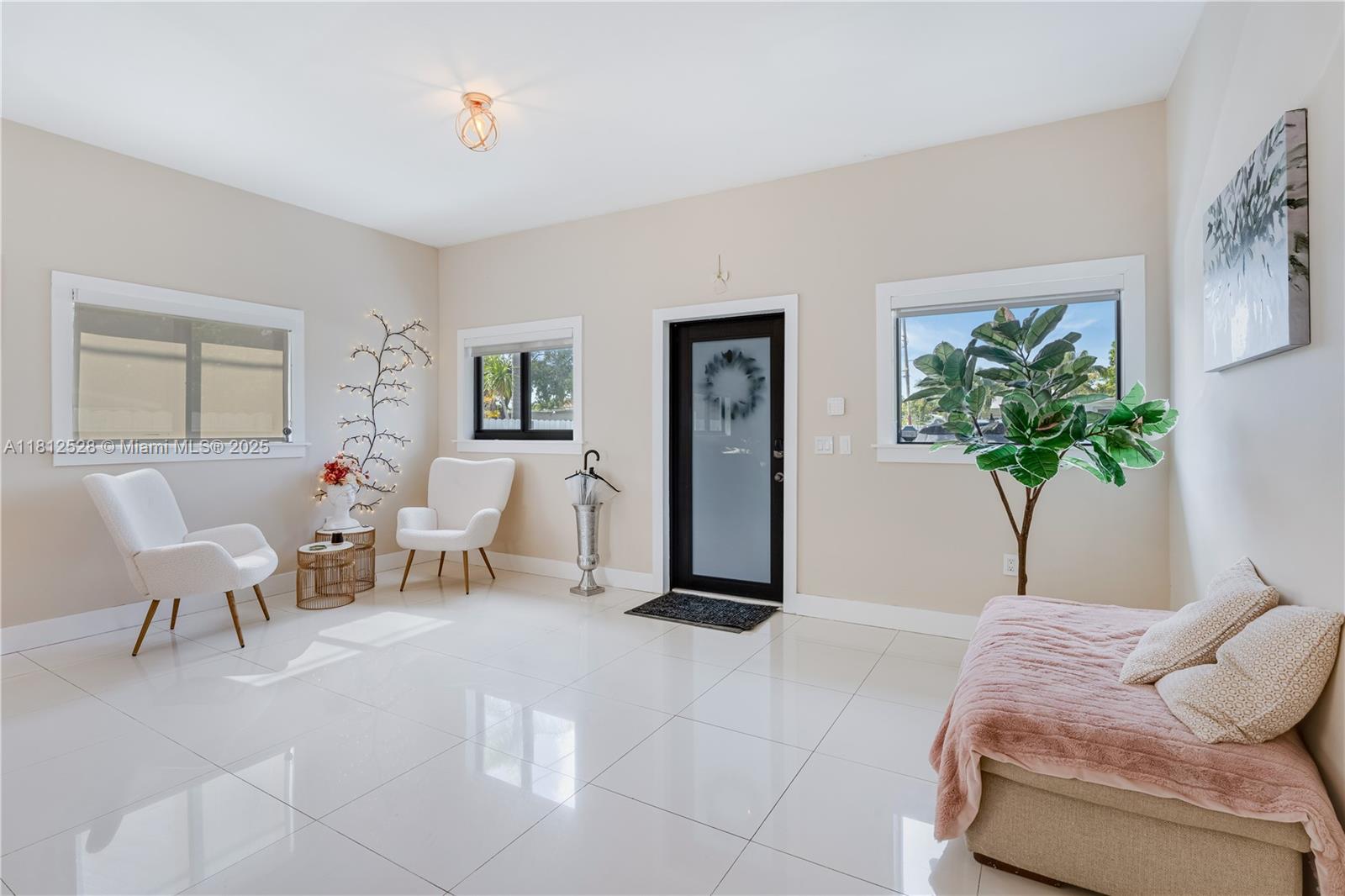 6470 SW 33rd Street